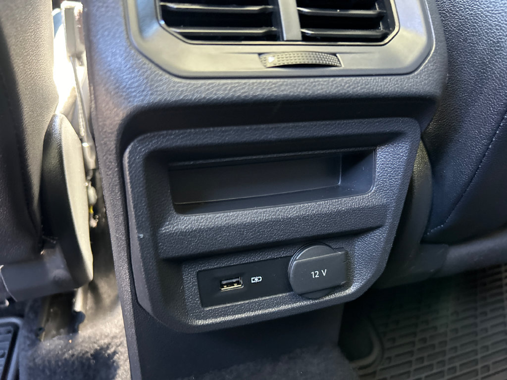 Used 2020 Volkswagen Tiguan SE w/ Panoramic Sunroof Package AWD/4WD image 25