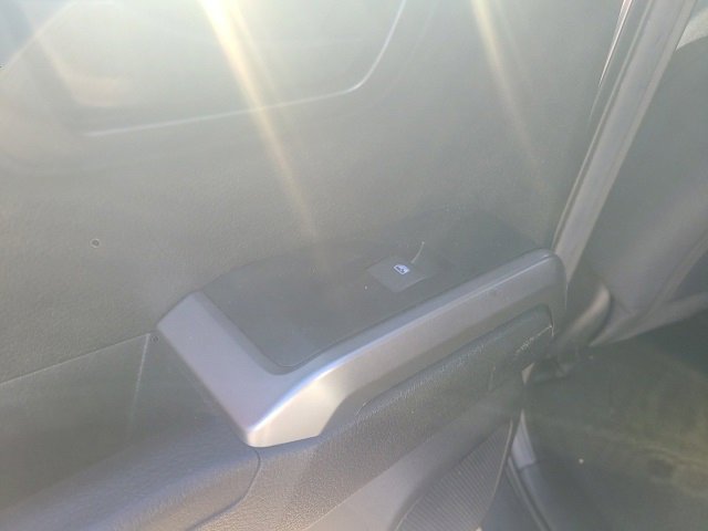 Used 2022 Toyota Tacoma SR5 image 15