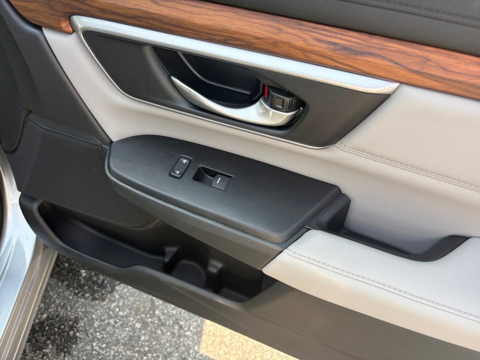 Used 2022 Honda CR-V Touring image 35