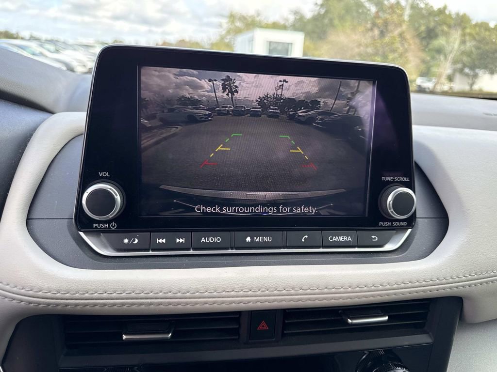 Certified 2023 Nissan Rogue SV image 25