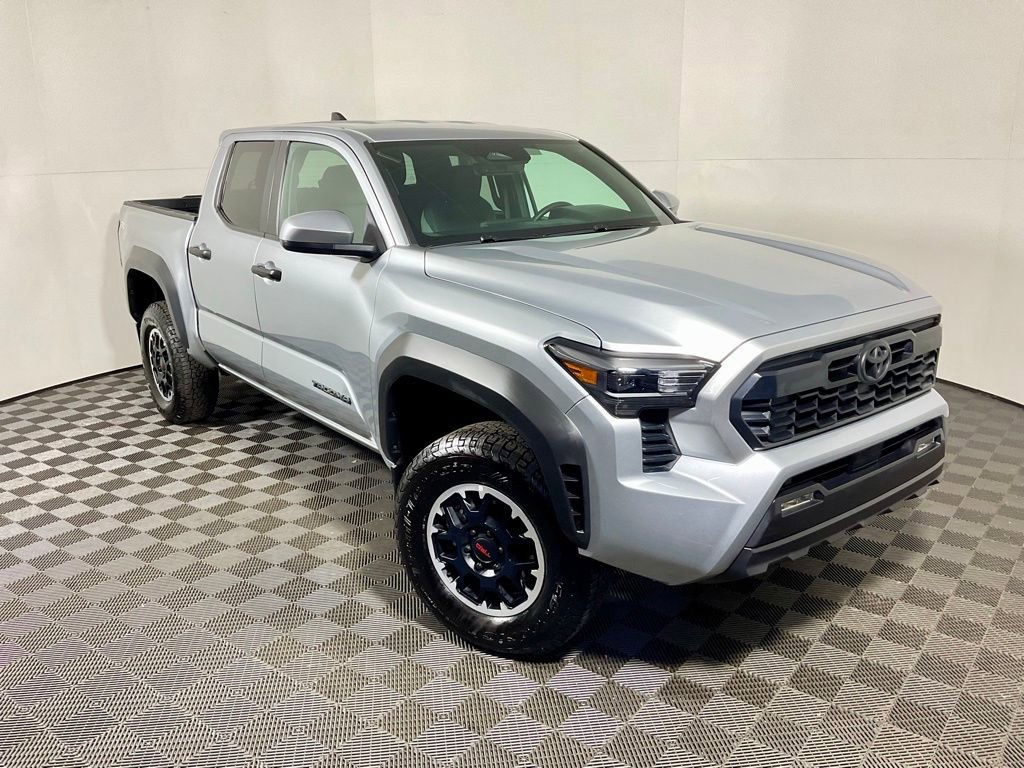 Used 2024 Toyota Tacoma TRD Off-Road image 5