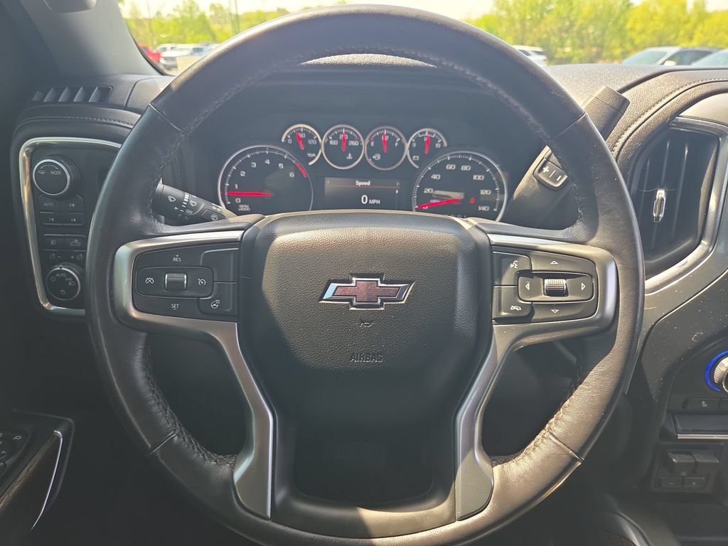 Certified 2021 Chevrolet Silverado 1500 RST w/ Rally Edition AWD/4WD image 13