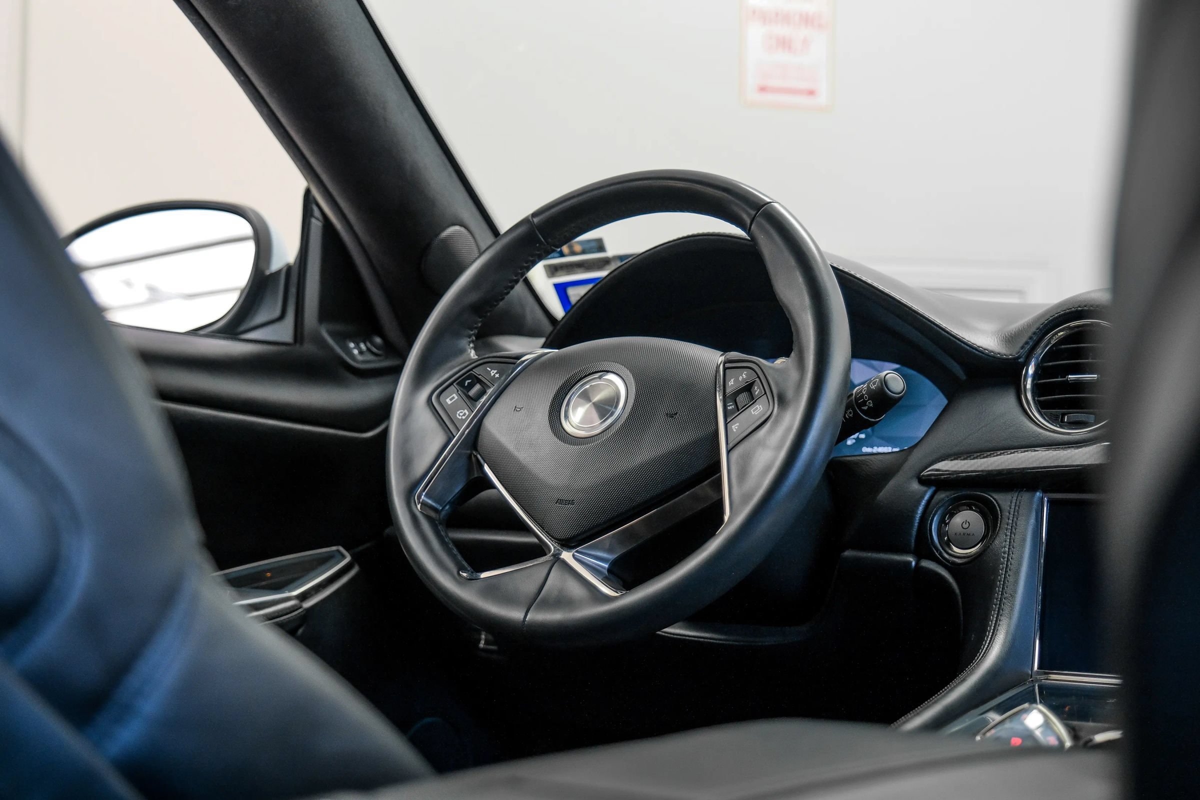 Used 2018 Karma Revero Luxury RWD image 15