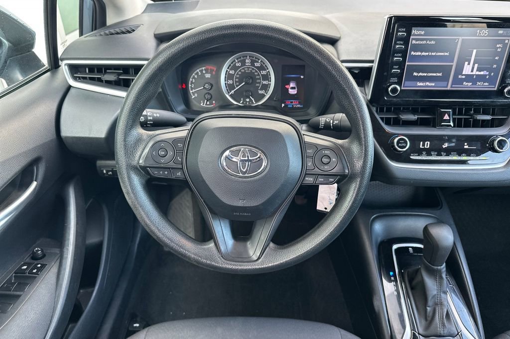 Used 2020 Toyota Corolla LE image 14