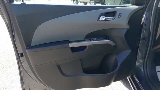 Used 2020 Chevrolet Sonic Premier FWD image 12