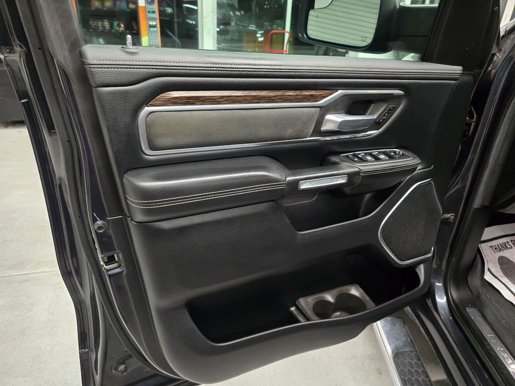 Used 2020 RAM 1500 Laramie RWD image 16