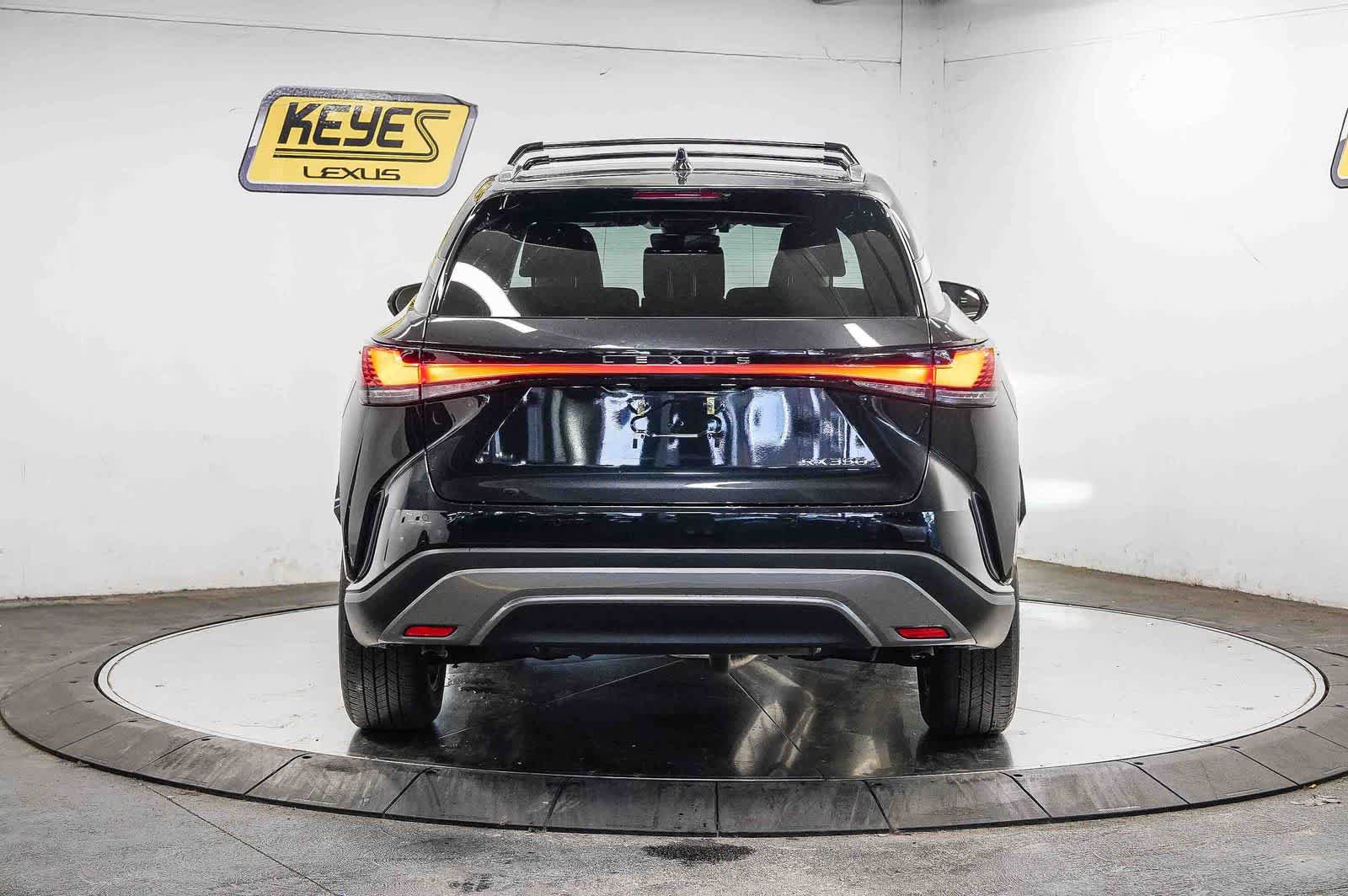Used 2024 Lexus RX 350 Premium w/ Cold Area Package FWD image 3