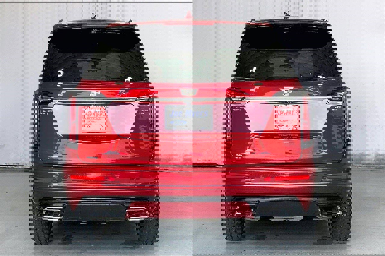 Used 2023 Cadillac XT6 Sport w/ Technology Package image 3