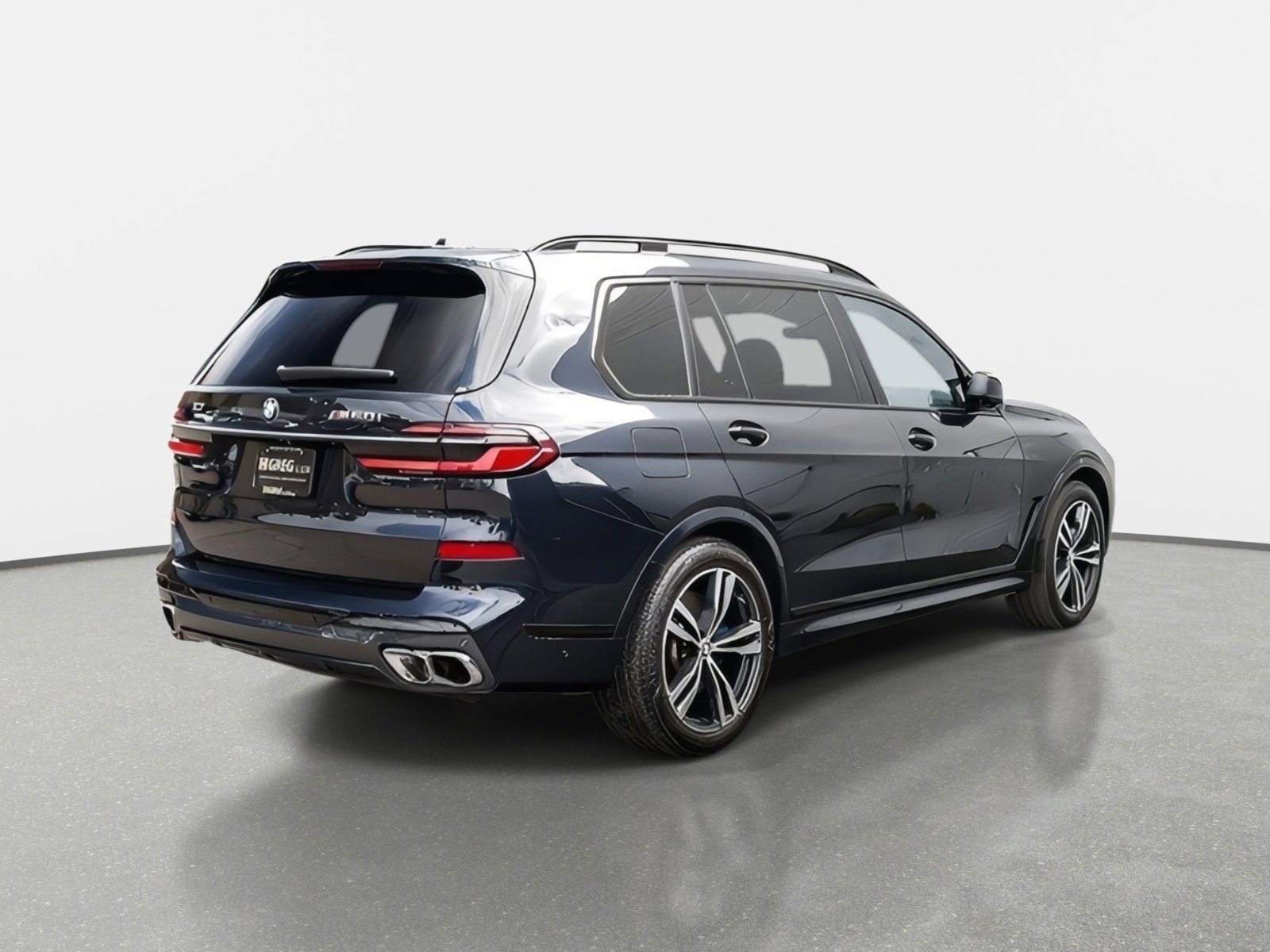 Used 2023 BMW X7 M60i image 15