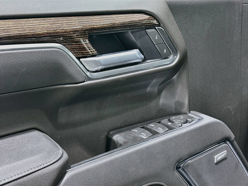 New 2026 GMC Sierra 1500 Elevation w/ Elevation Premium Package AWD/4WD image 18