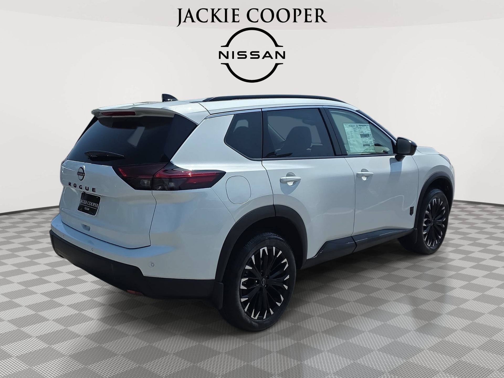New 2026 Nissan Rogue Dark Armor FWD image 5