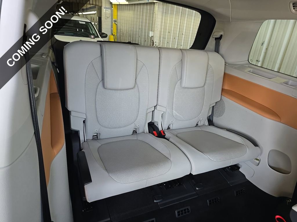 Used 2025 Volkswagen ID. Buzz Pro S Plus AWD/4WD image 10