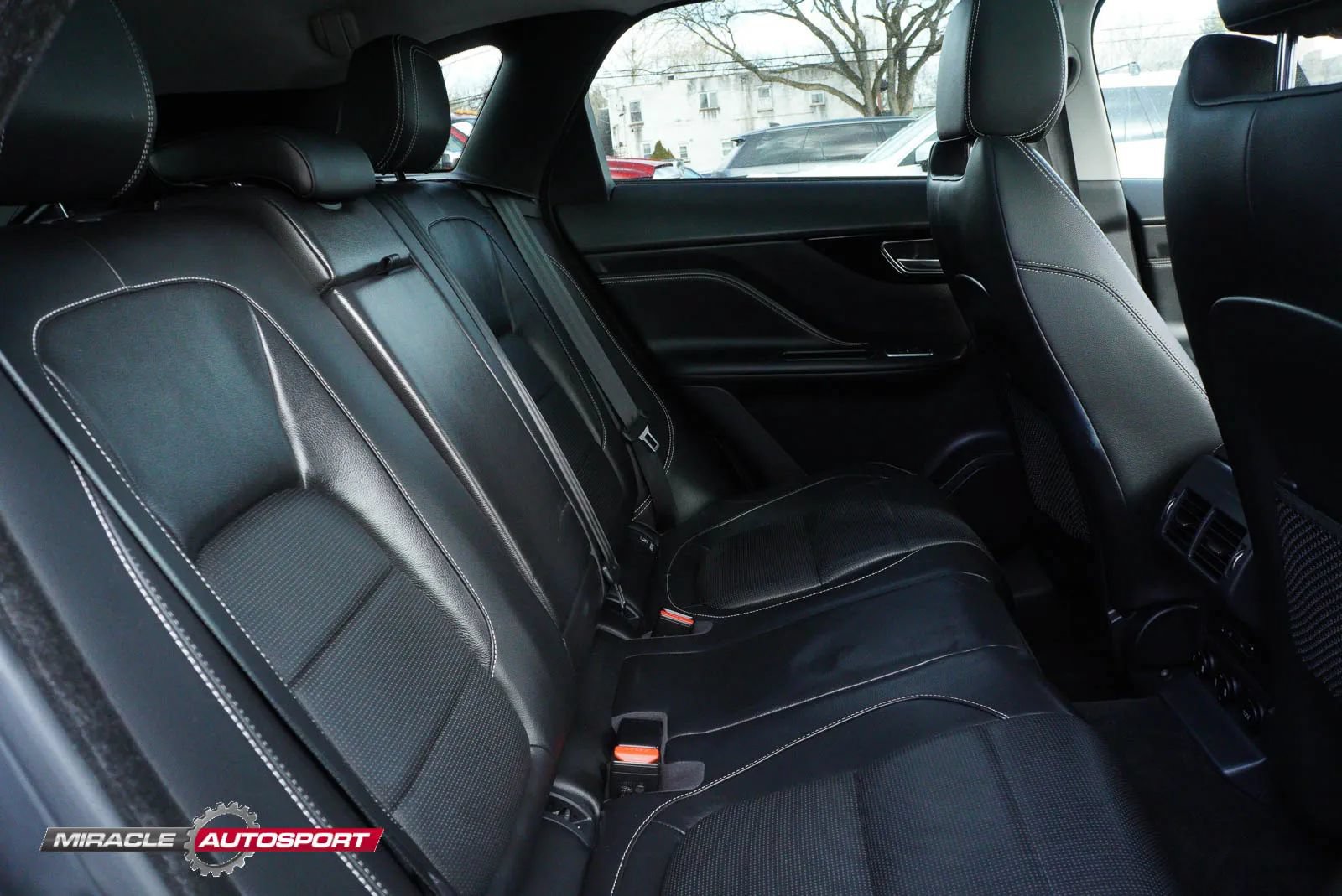 Used 2017 Jaguar F-PACE R-Sport AWD/4WD image 35
