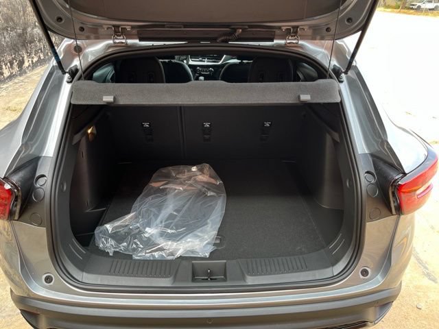 New 2026 Chevrolet Trax RS w/ Driver Confidence Package FWD image 8