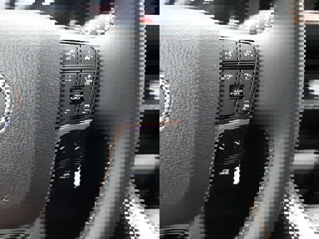 New 2025 Toyota Crown Signia image 17