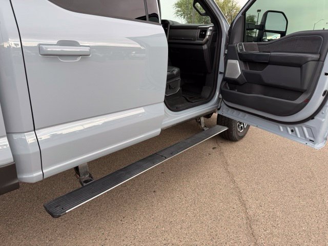Certified 2025 Ford F350 Platinum w/ FX4 Off-Road Package AWD/4WD image 6