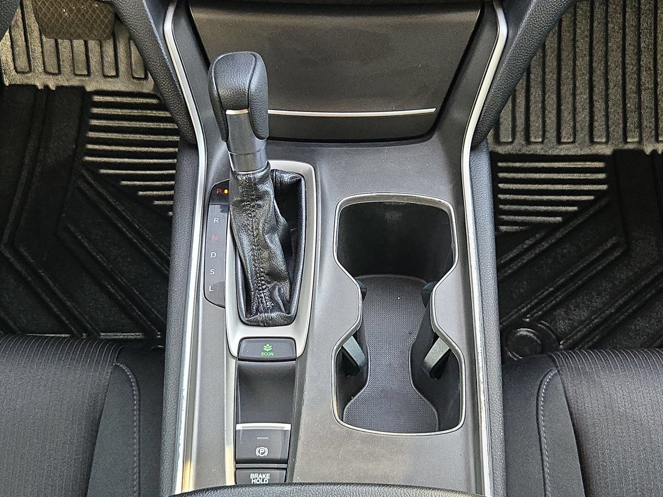 Used 2018 Honda Accord EX image 19