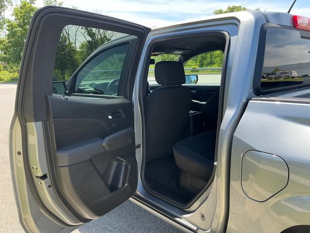 Used 2024 Chevrolet Colorado LT w/ LT Convenience Package II AWD/4WD image 16