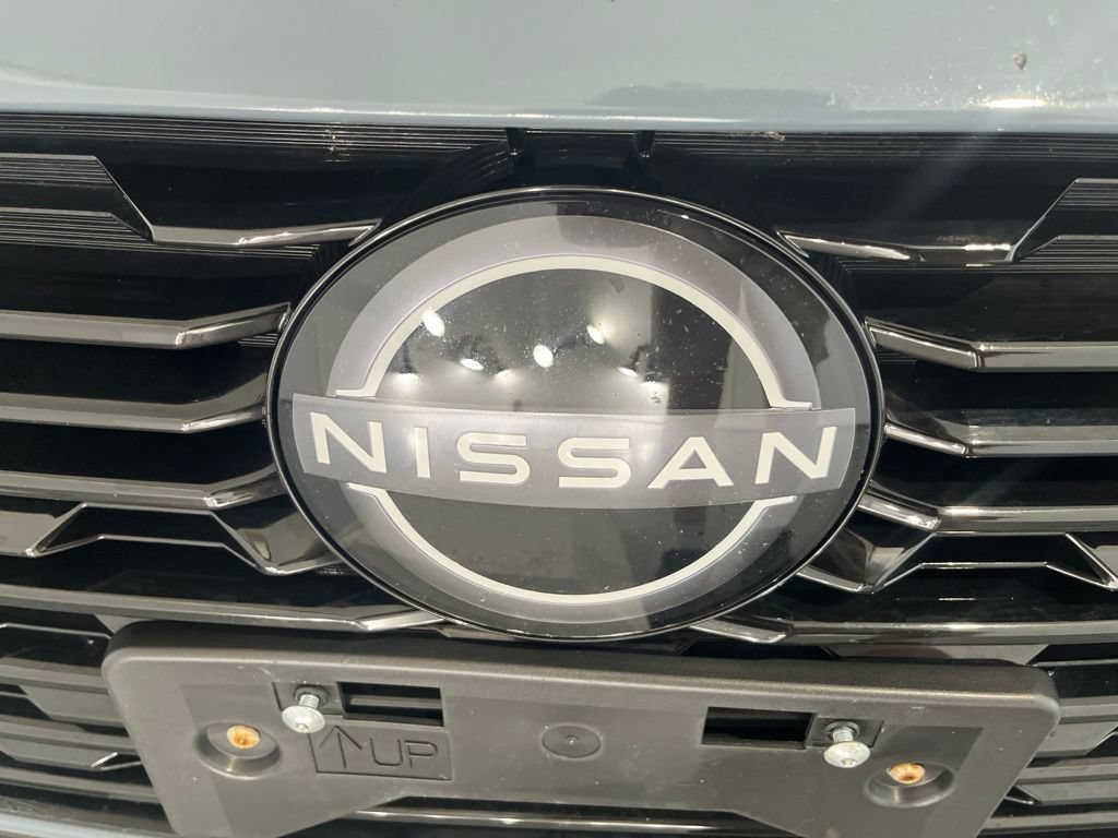 Used 2025 Nissan Sentra SR FWD image 35