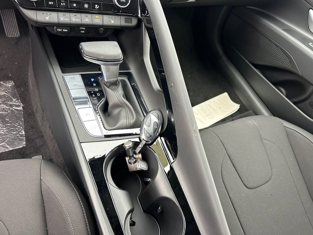 New 2025 Hyundai Elantra SEL image 33