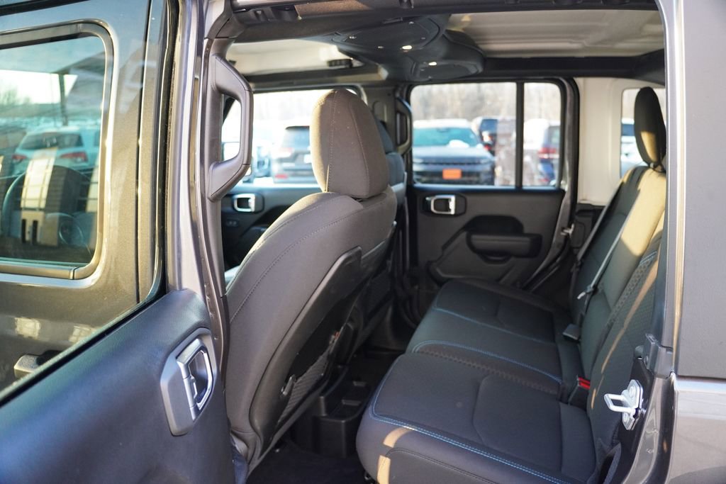 Certified 2025 Jeep Wrangler Unlimited Rubicon 4xe w/ Safety Group image 17