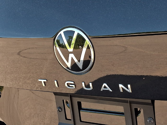 Used 2022 Volkswagen Tiguan SE FWD image 30
