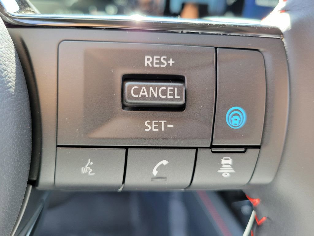 New 2025 Nissan Kicks SR image 25