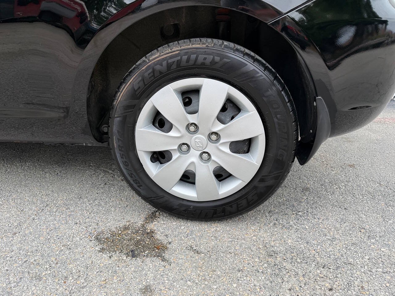 Used 2009 Hyundai Accent GS w/ Popular Equipment Pkg 2 FWD image 15