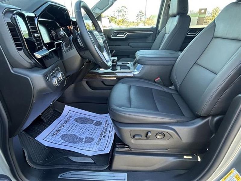 Used 2026 GMC Sierra 1500 Elevation w/ Elevation Premium Package image 14