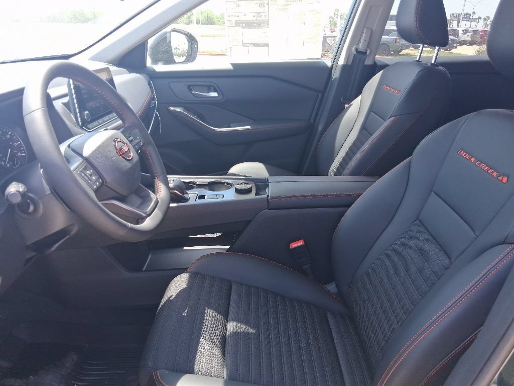 New 2026 Nissan Rogue SV AWD/4WD image 25