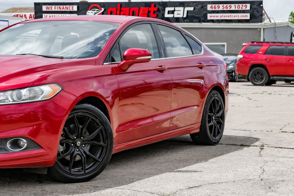 Used 2016 Ford Fusion SE FWD image 6