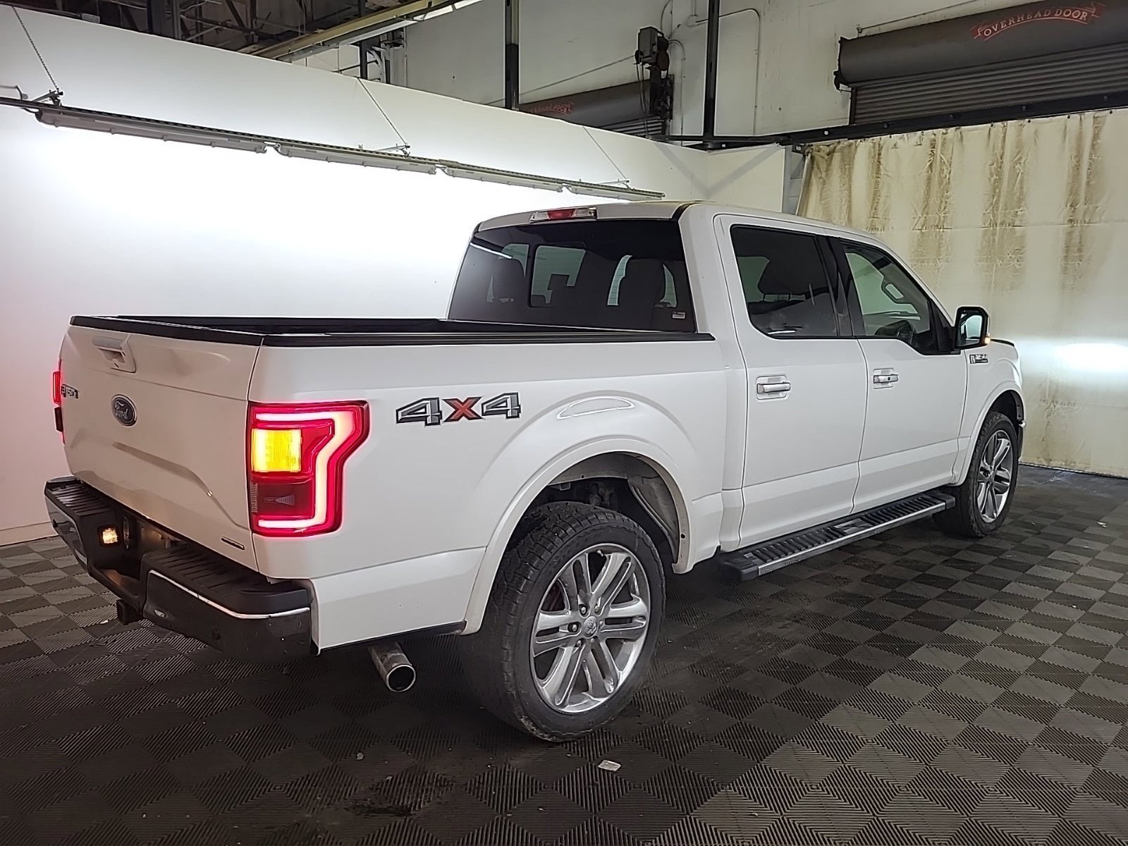 Used 2016 Ford F150 Lariat image 5