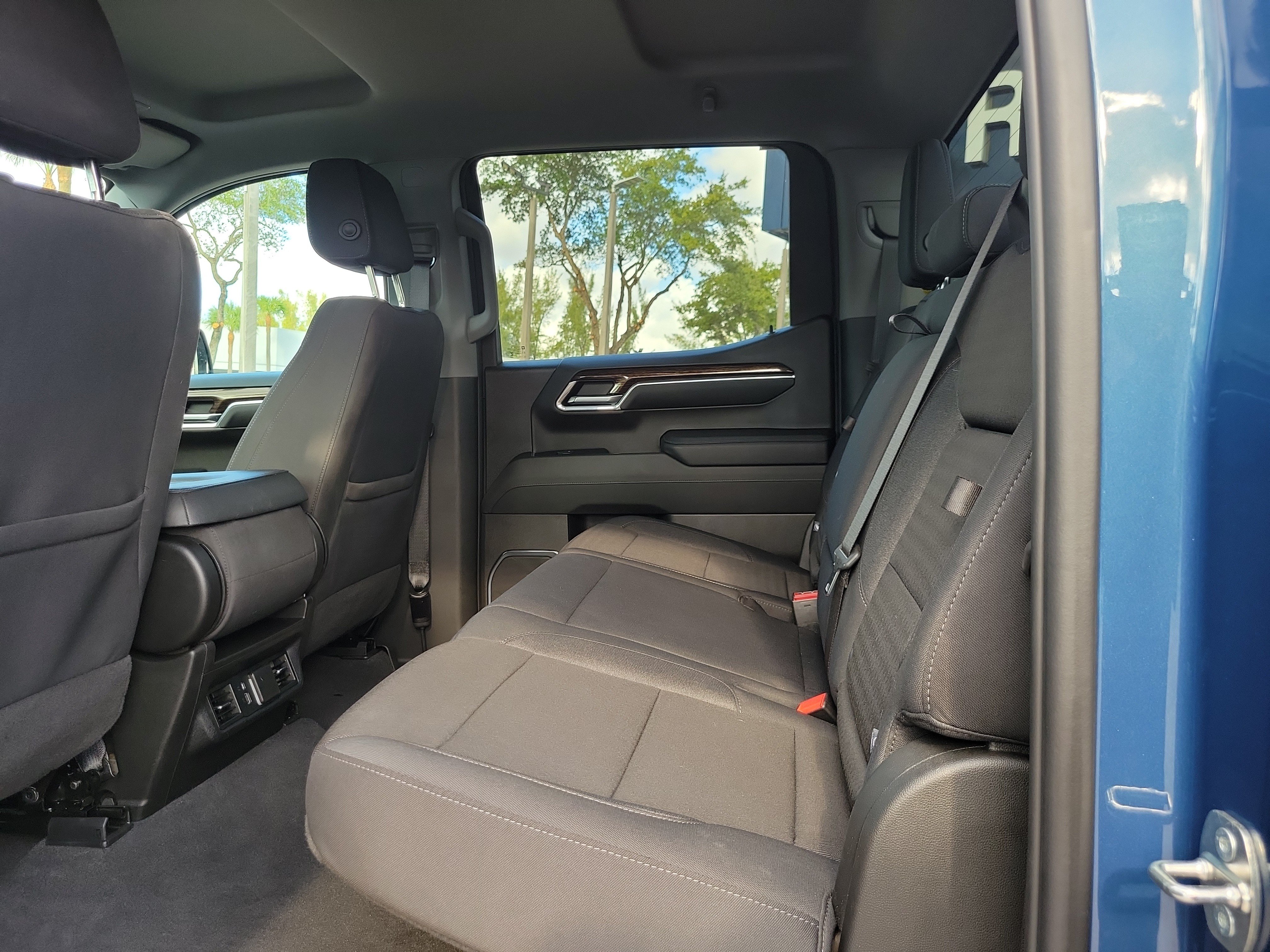 Used 2024 GMC Sierra 1500 Elevation RWD image 14