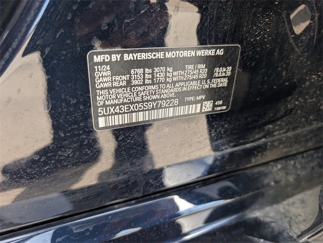 Used 2025 BMW X6 M60i w/ Executive Package image 28