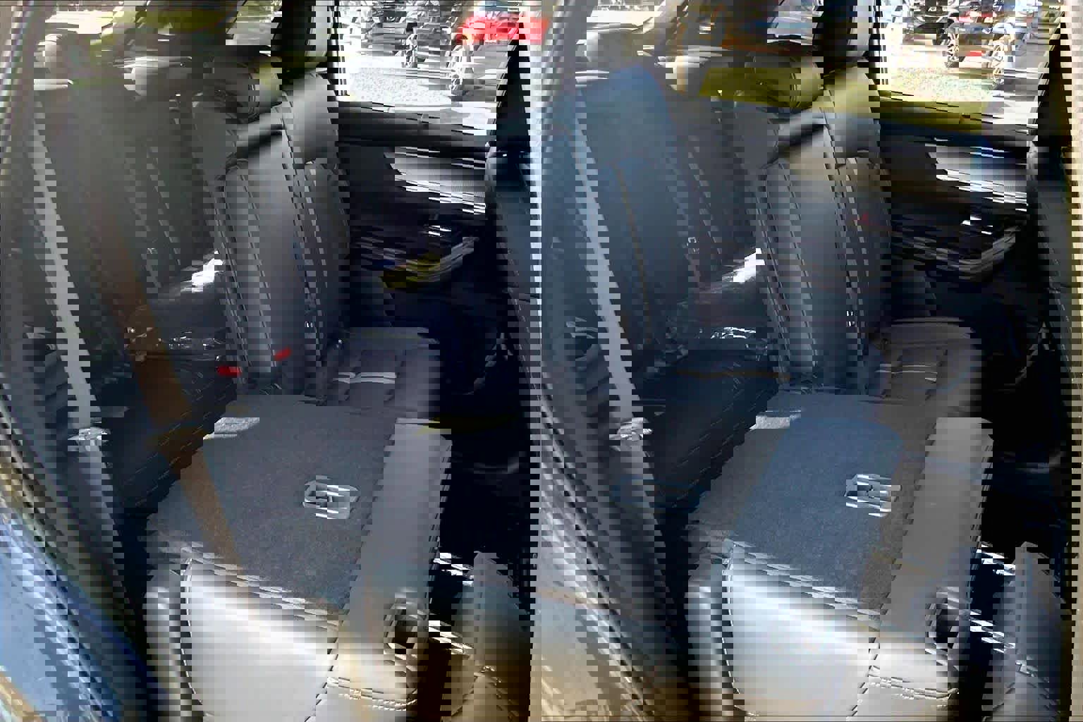 Used 2025 MAZDA CX-90 3.3 Turbo S w/ Premium Package image 19