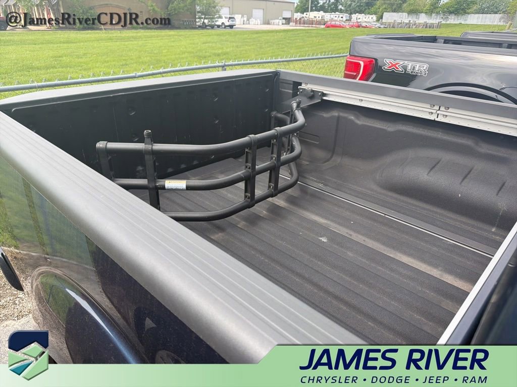 Used 2021 Nissan Frontier 4x4 Crew Cab image 9
