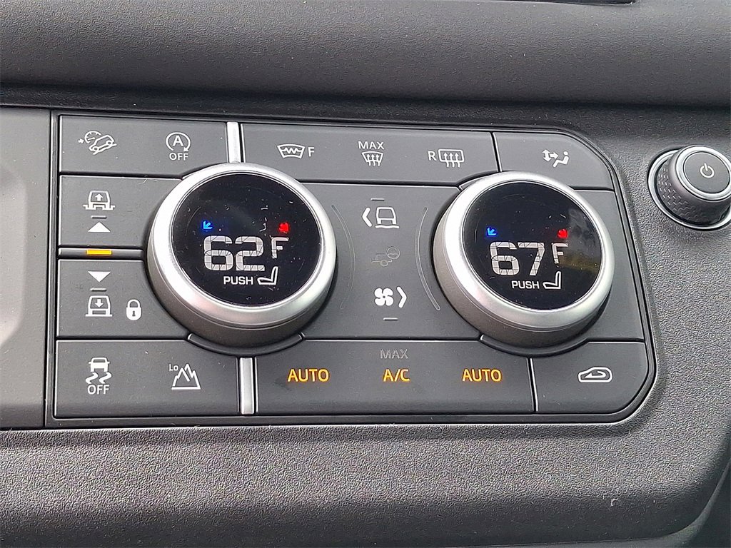 New 2025 Land Rover Defender 110 S image 12