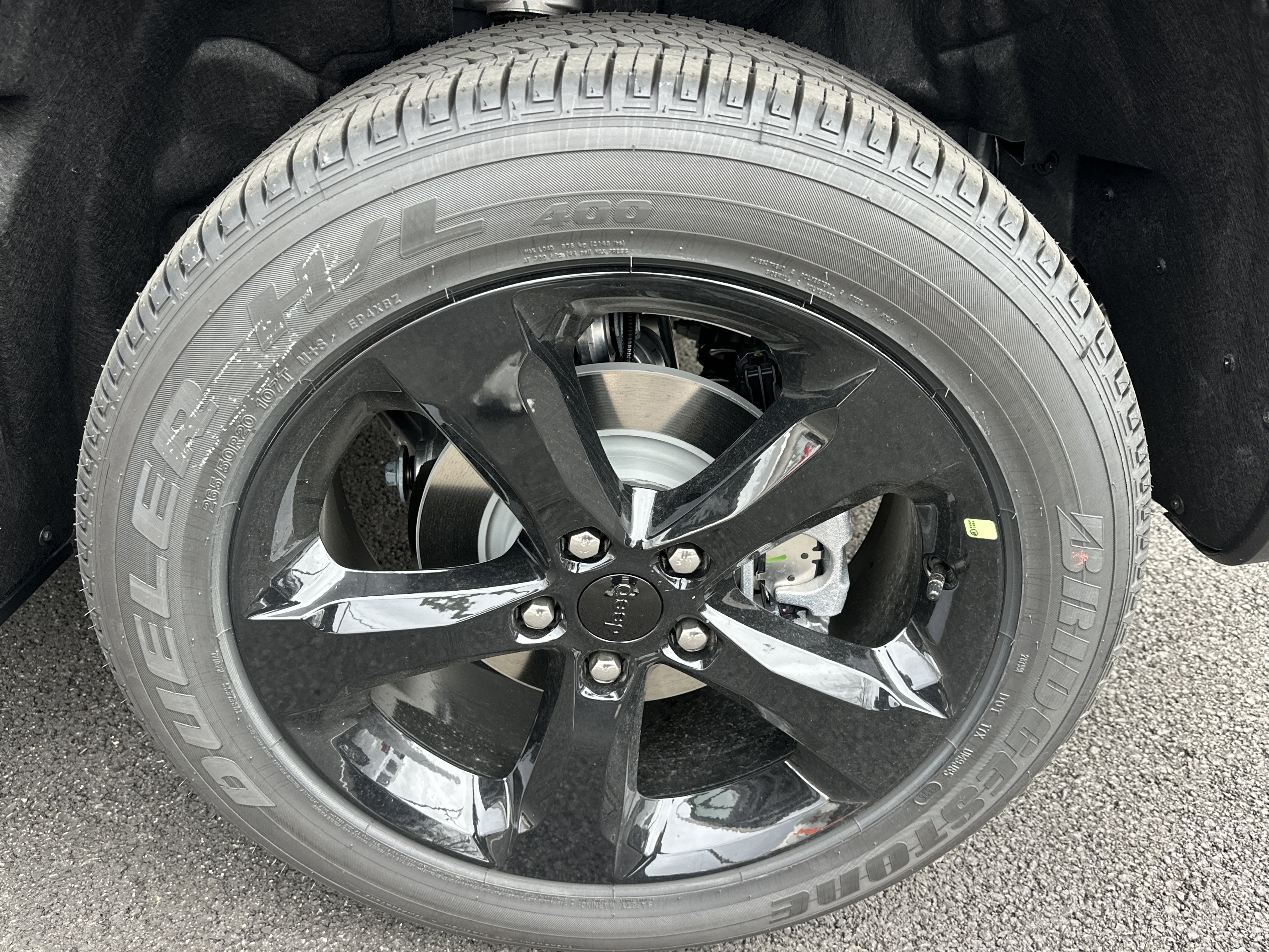 New 2025 Jeep Grand Cherokee Altitude image 34