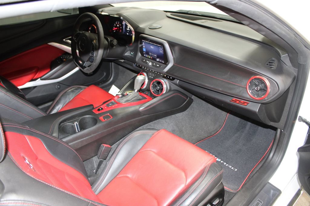 Used 2021 Chevrolet Camaro SS RWD image 24
