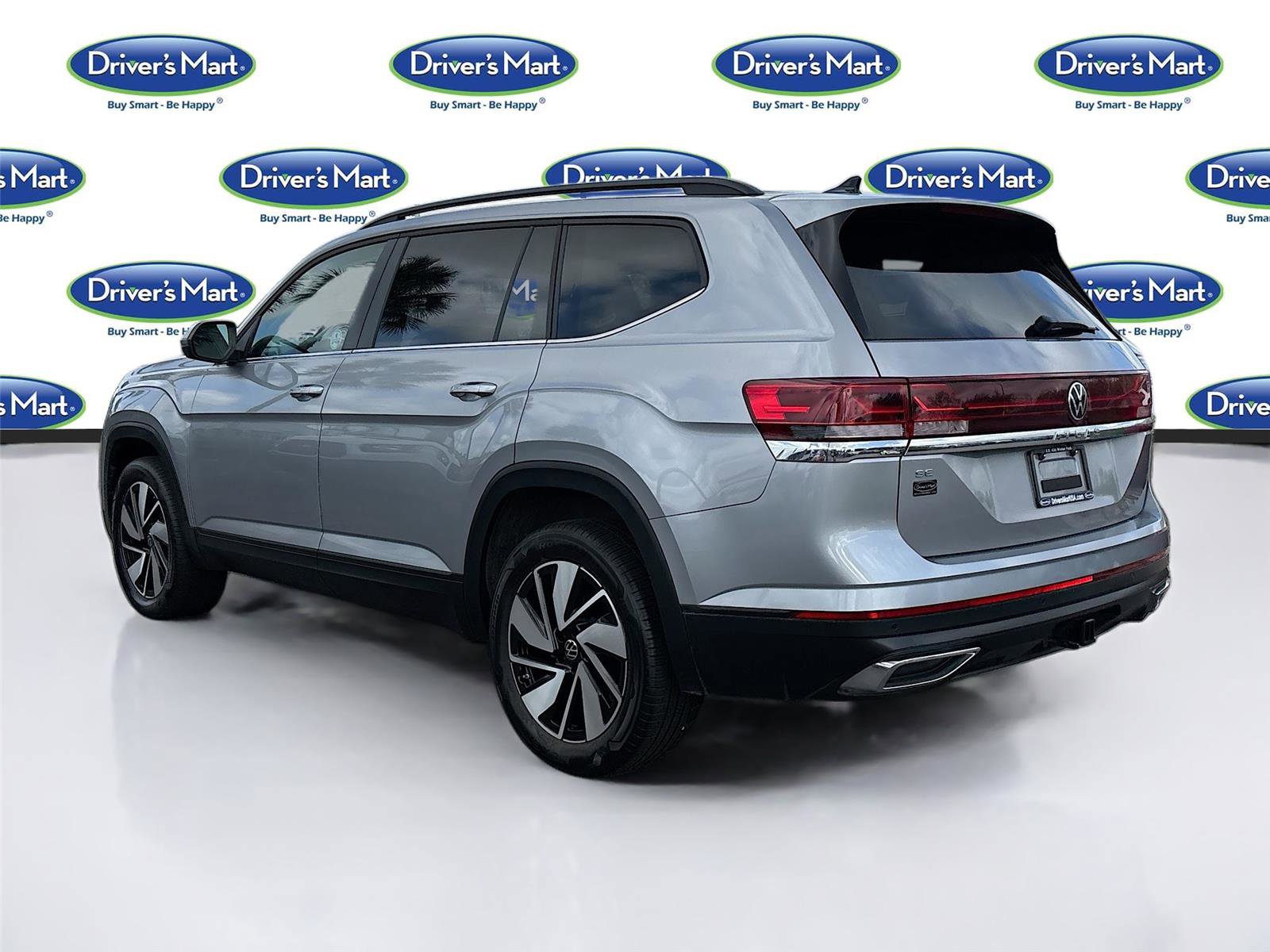 Used 2025 Volkswagen Atlas SE FWD image 5