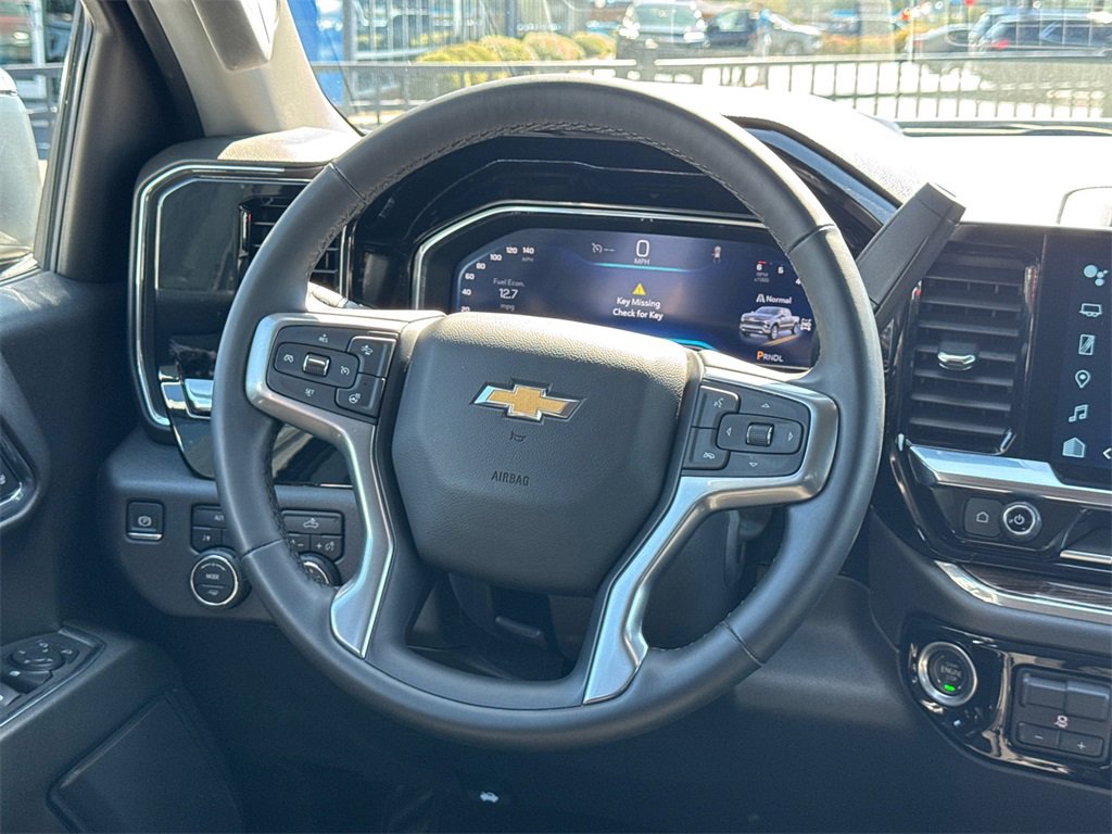 Certified 2025 Chevrolet Silverado 1500 LT image 24