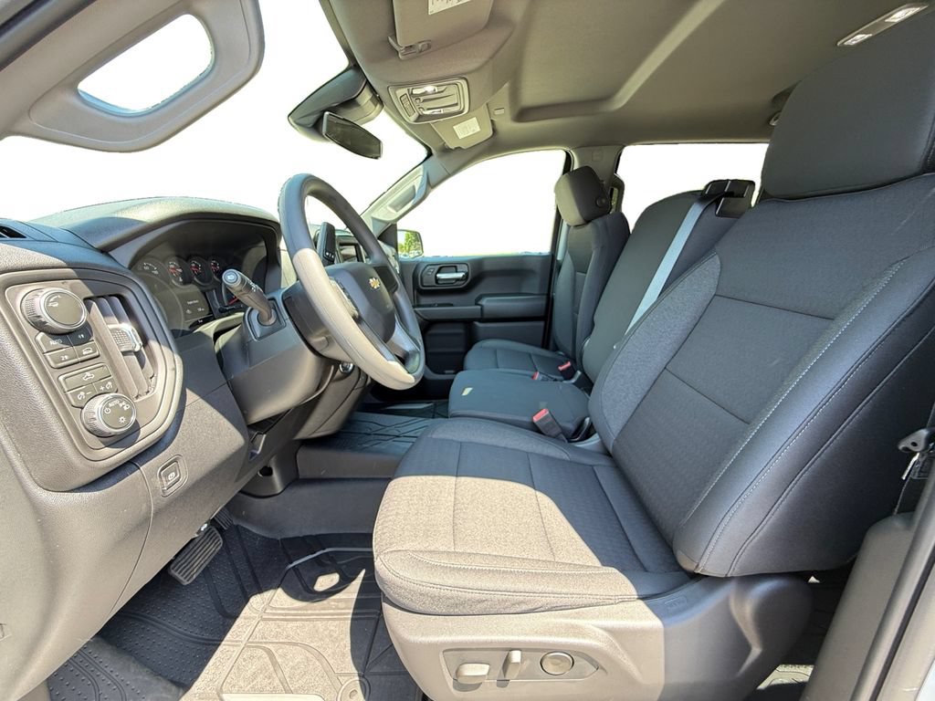 New 2026 Chevrolet Silverado 1500 Custom w/ Turbomax Blackout Package AWD/4WD image 9