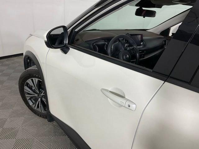 Used 2021 Nissan Rogue SV image 39