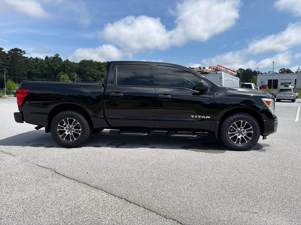 Used 2023 Nissan Titan SV w/ SV Convenience Package RWD image 8