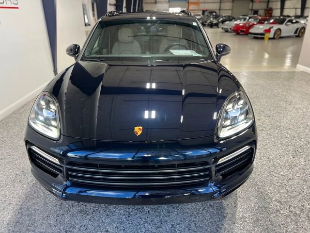 Used 2023 Porsche Cayenne Platinum Edition image 14