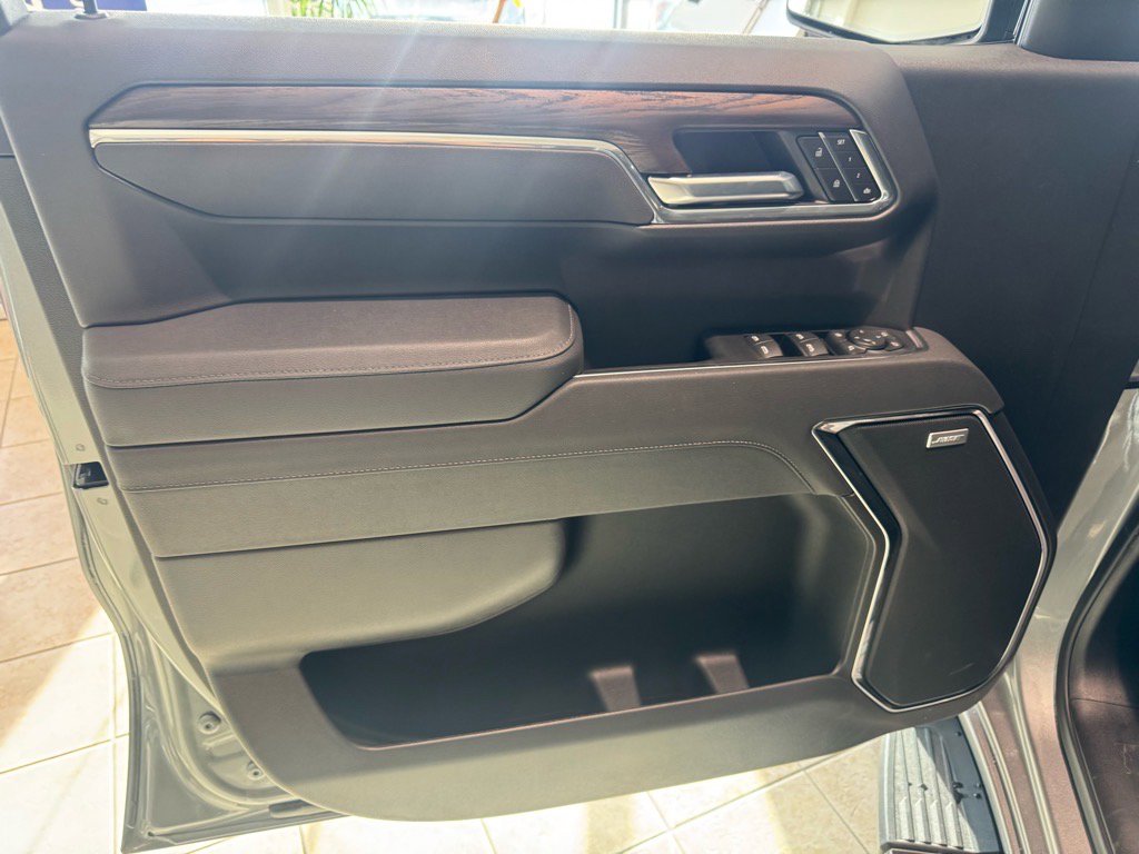 New 2026 GMC Sierra 1500 SLT w/ SLT Premium Package image 12