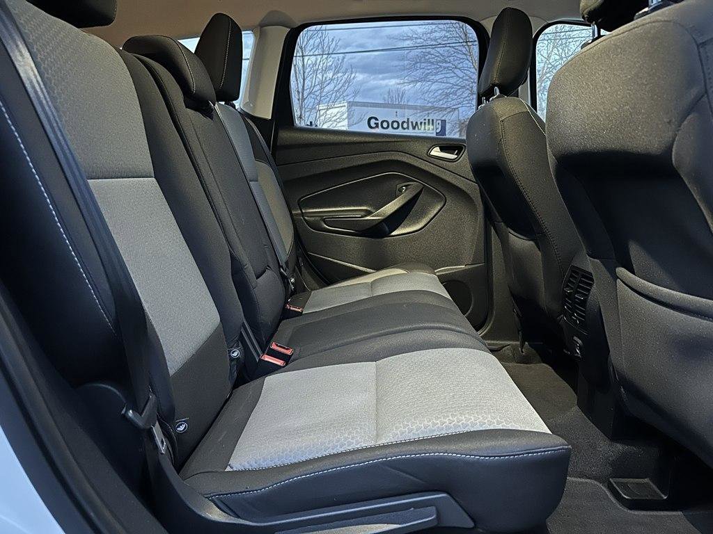 Used 2018 Ford Escape SE FWD image 26