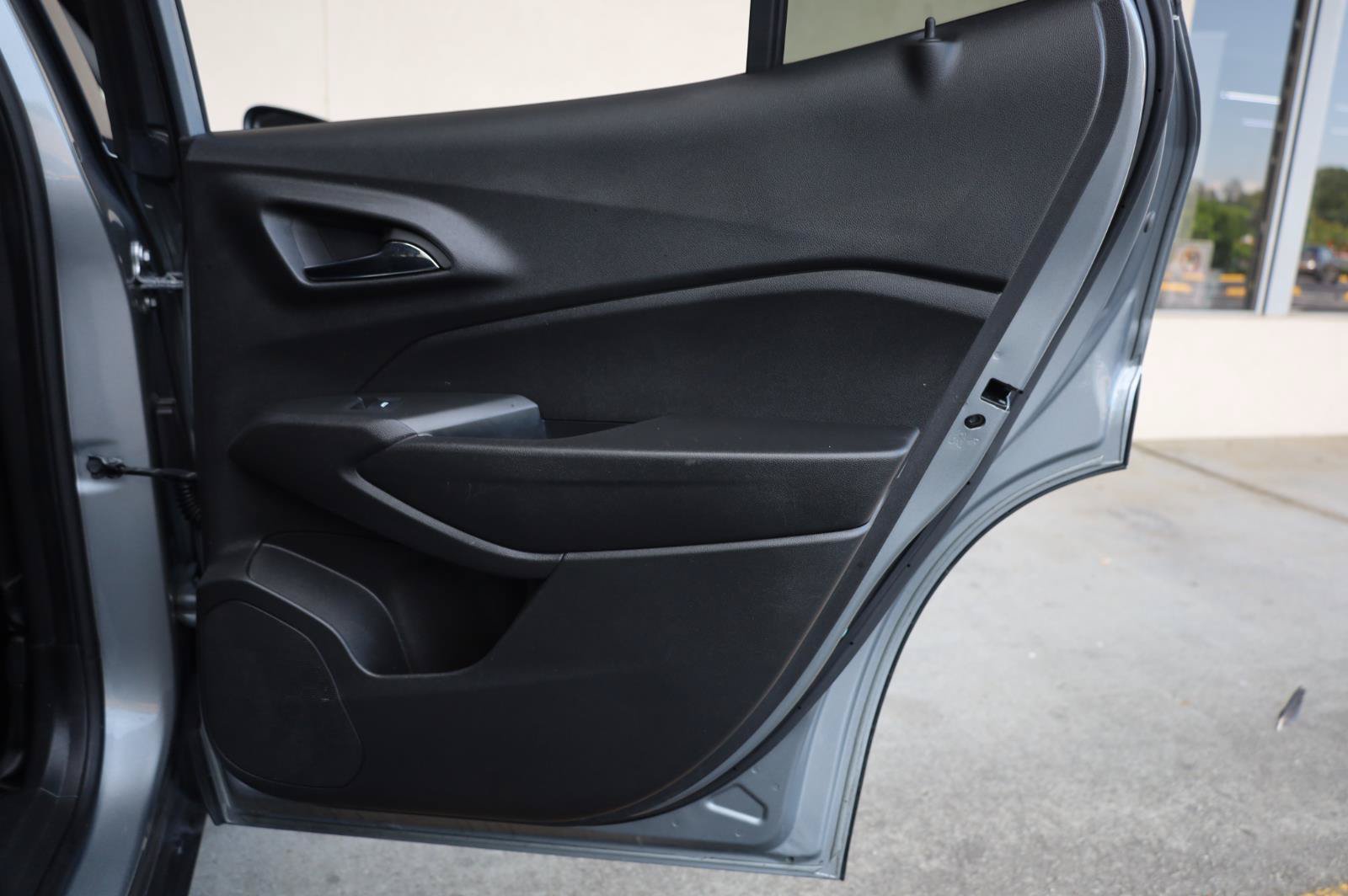 Used 2024 Chevrolet Trax LT FWD image 22