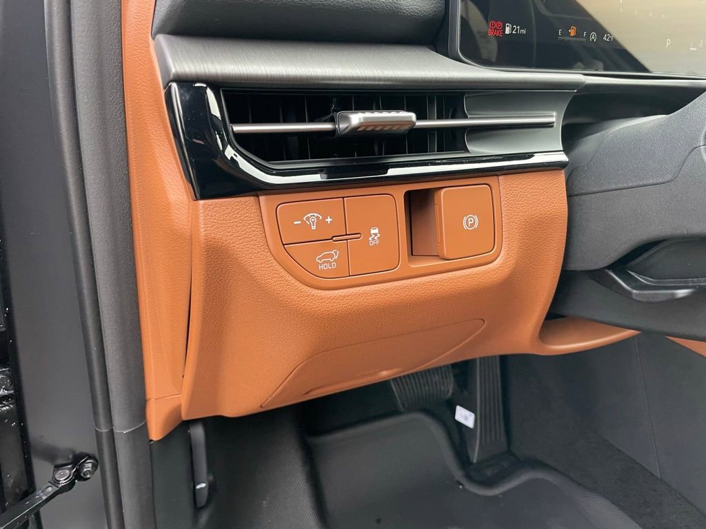 New 2026 Kia Sportage X-Line w/ X-Line Technology Package image 10