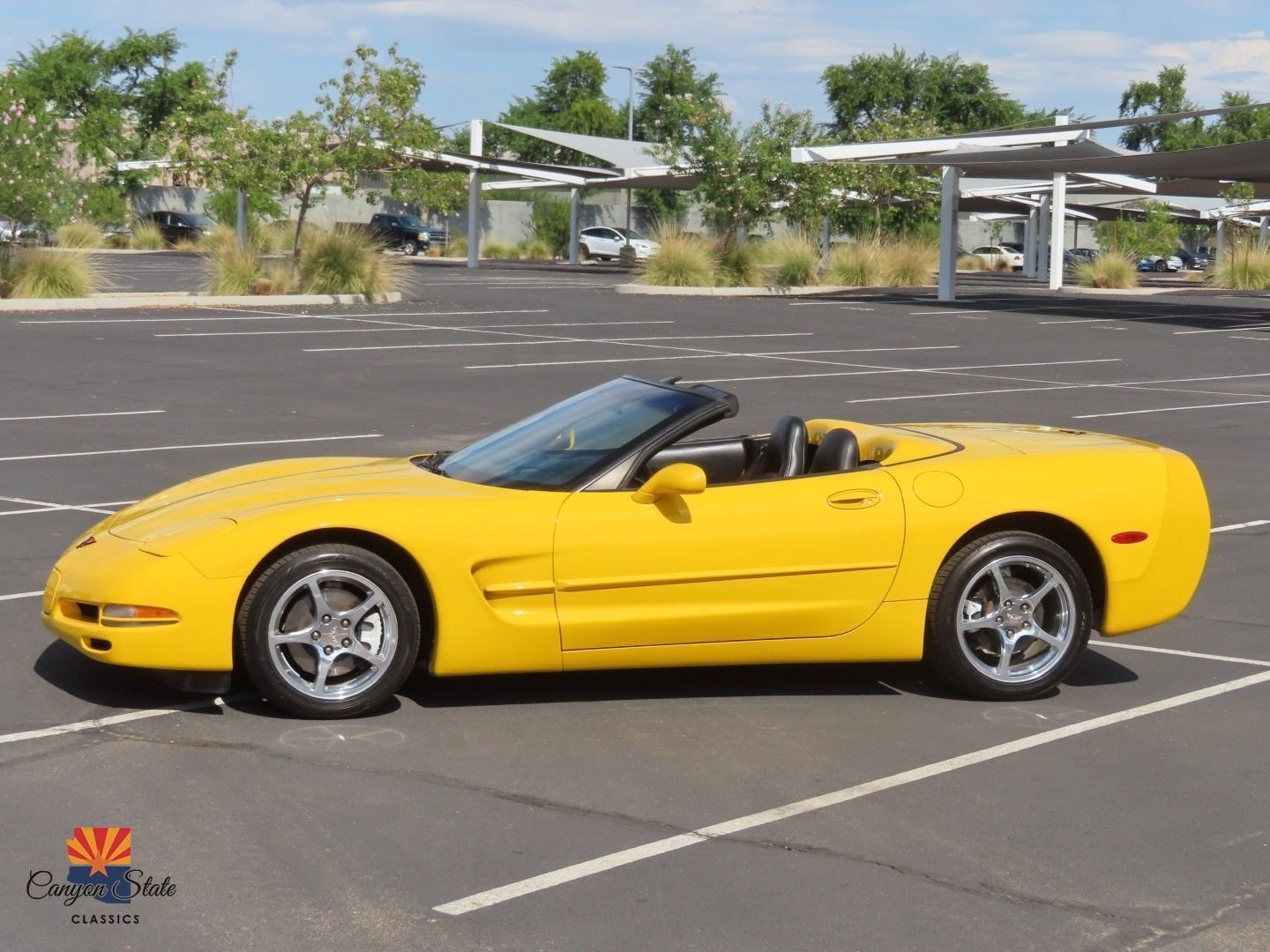 Used 2002 Chevrolet Corvette Convertible w/ Preferred Equipment Group2 image 9